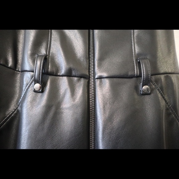 Sandra Jumpsuit - Picture 6 of 8